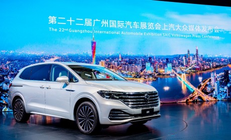 5米3德系大七座MPV 上汽大众威然限时一口价19.99万元起