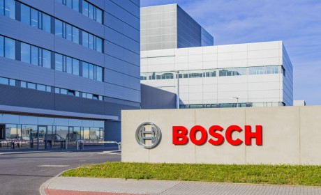 博世德累斯顿晶圆厂将正式投入运营 首批晶圆从全自动化生产线下线