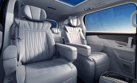荣威iMAX8 EV正式上市 补贴后售价25.98万-35.98万元