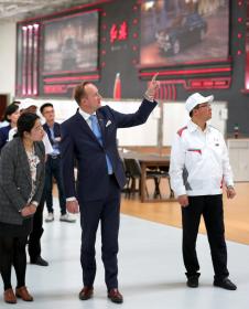 一汽红旗的媒体沟通会上，贾尔斯•泰勒都聊了什么
