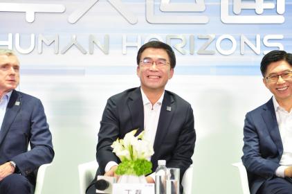 丁磊演绎了一场华人运通的“春晚”