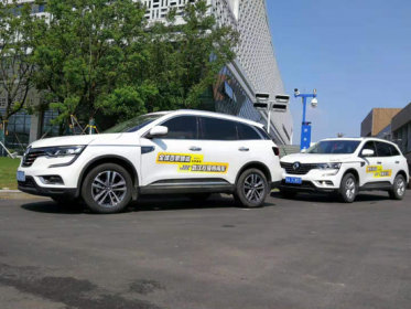 精彩军运美丽江城 东风雷诺倾情助力全球媒体看军运、看武汉