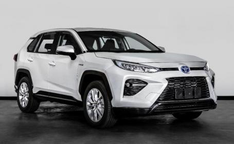 广汽丰田版“RAV4荣放”11月首发，定名威兰达，比汉兰达要威
