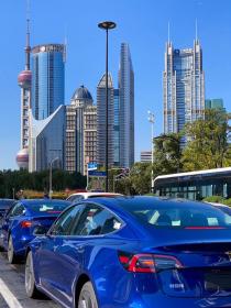国产特斯拉Model3已上路行驶 我们何时能买到售价不到30万的特斯拉呢？