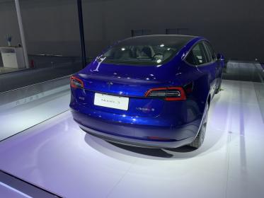 国产特斯拉Model 3补贴后售价降至29.905万元起