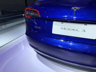 国产特斯拉Model 3补贴后售价降至29.905万元起