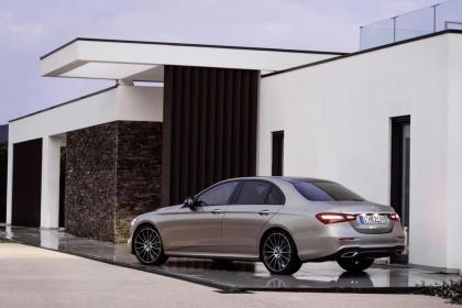 中期改款奔驰E级超过宝马5系/奥迪A6？ 采用2.0T/3.0T+48V微混系统