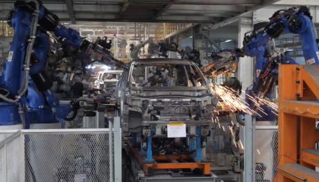 一汽奔腾正式上线 “透明工厂”让你宅家“云监工”