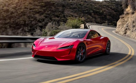 续航 1000 km 限量 1 万台 马斯克曝特斯拉Roadster最新消息