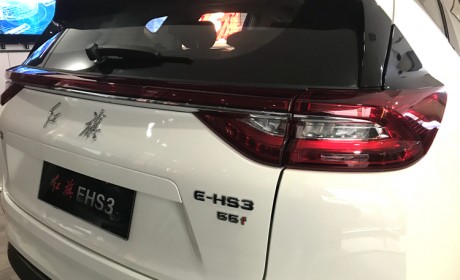 15 分钟充电 30%-80% 综合续航 407 公里 红旗 E-HS3 配置首曝