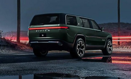 能拆掉车顶的纯电动 SUV 美国“蔚来”Rivian新车曝光