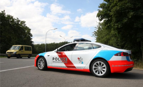 特斯拉Model S的新角色：警车！