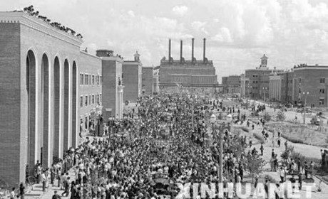 新中国成立70周年汽车行业重大事件