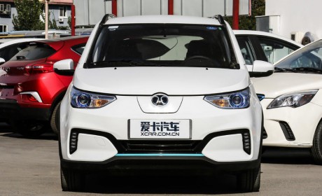 新北汽新能源EC3上市 补贴后售7.38万起