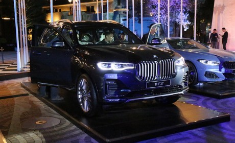 全新旗舰SUV 宝马X7上市 售价100万元起