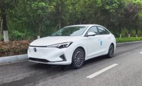 6月上市 续航425km的逸动E-Life谍照曝光