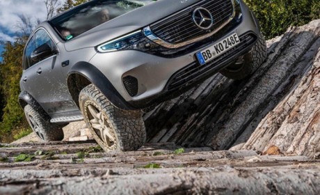 奔驰EQC 4x4原型车曝光 越野能力更出众