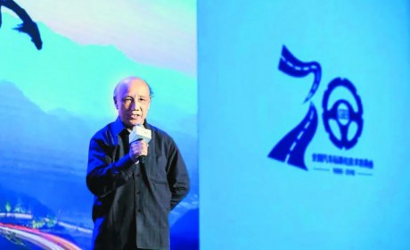 危中有机 变局中辟新路：八位汽车行业专家详解政府工作报告