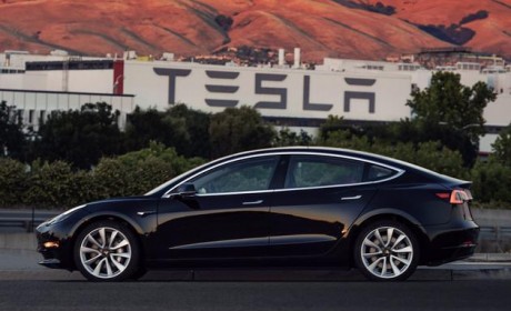 面对监管质疑：特斯拉坚称Model 3汽车安全