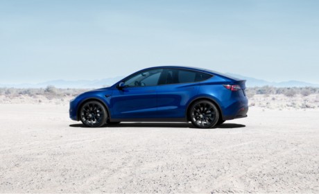 国产Model Y售33.99万起 与全新Model 3同步发售
