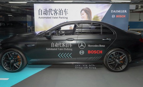 不依赖一颗汽车传感器，戴姆勒和博世自动代客泊车背后的秘密