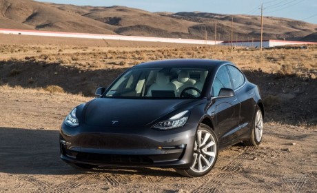特斯拉去年售出13.8万辆Model 3 成为最畅销电动汽车