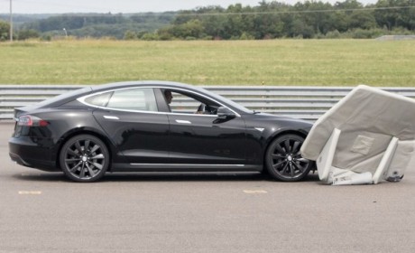 IIHS证实特斯拉Autopilot功能可以降低碰撞概率