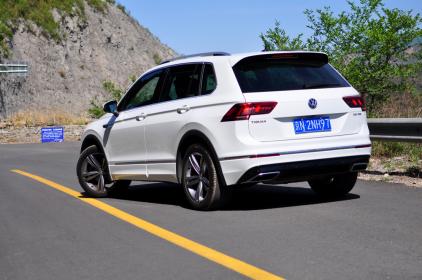 做不循规蹈矩的“带刺”前浪 试驾进口大众Tiguan R-line