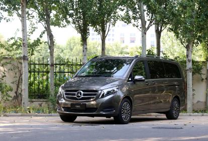 第三次试驾奔驰V级 它原来是台个性十足的“AMG”
