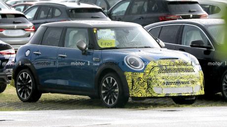 经典造型几乎无变化/中置排气 MINI Cooper SE五门版谍照首次曝光