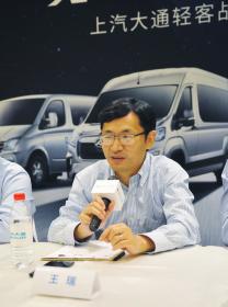 为了轻客“四箭齐发” 上汽大通MAXUS王瑞从理工男变身为带货王