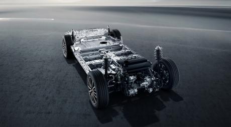 瑞虎8 PLUS“超大杯”大在哪？匠人思维的“技术奇瑞”打造出爆款旗舰SUV