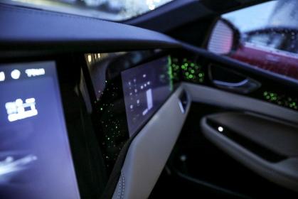 找到银河的另外一种方式，解密天际汽车星空氛围座舱