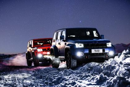 北京越野BJ40家族再添新成员 “刀锋英雄版”亮相有些特别