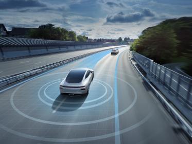 小鹏P7迎来重大OTA升级 开放NGP自动导航辅助驾驶等40余项功能