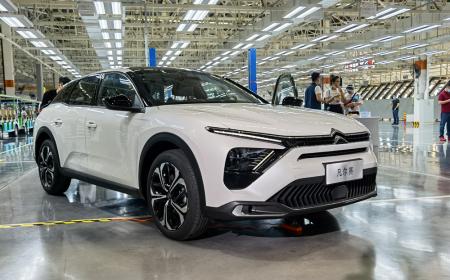 生于成都、供给全球 凡尔赛C5 X正式下线让东风雪铁龙重回主赛道