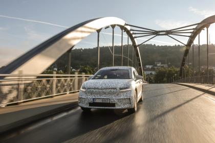 斯柯达推出纯电动旗舰轿跑车型ENYAQ COUPÉ iV