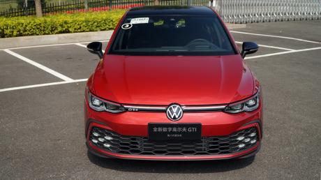 情怀、舒适与性能我全都要 试驾全新数字高尔夫GTI