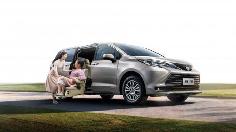 广汽丰田赛那上市 售价30.98万-40.58万元