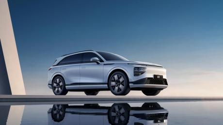 全新智能旗舰SUV 小鹏G9广州车展全球首发亮相