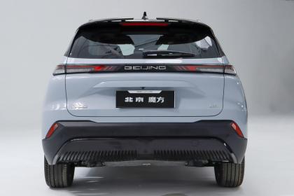 10万元级华为智能SUV 北京汽车魔方的看家本领有哪些