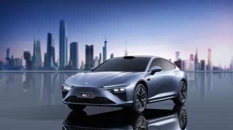 哪吒汽车迎来第10万台量产车下线 稳居造车新势力第一阵营