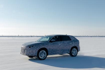 豪华升级科技加持 全新第三代荣威RX5谍照曝光