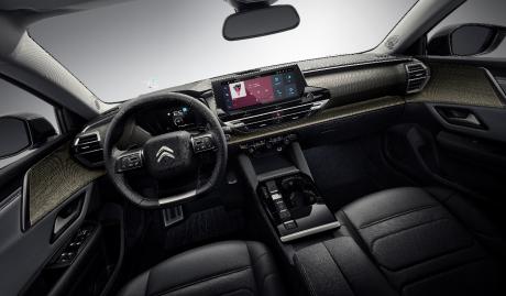 东风雪铁龙凡尔赛C5 X新车型上市 售价16.37万元