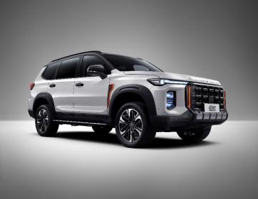 搭载柴油轻混动力 上汽大通硬派全尺寸SUV“领地”全球首发