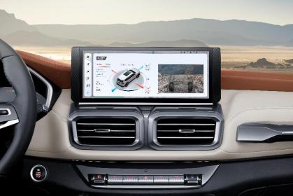 搭载柴油轻混动力 上汽大通硬派全尺寸SUV“领地”全球首发