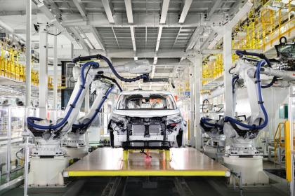 腾势D9首台量产车正式下线 即将开启全国用户交付