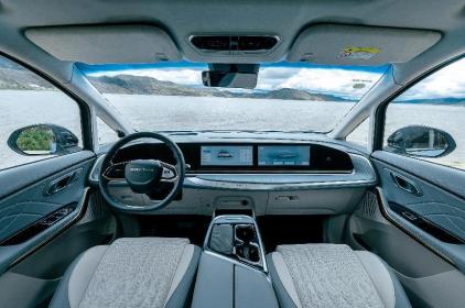 上汽大通MIFA 9迎OTA升级 包含智能座舱、智能驾驶等多项新功能