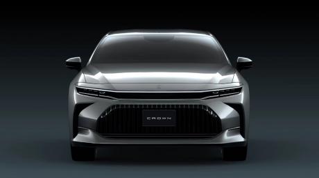 新产品新战略 一汽丰田2022全新皇冠品牌发布