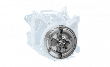 更小更轻更强大 采埃孚推出全新乘用车及轻型商用车电驱系统